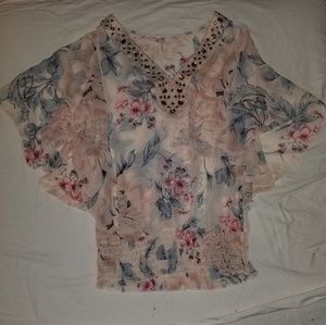 Flowy top with jeweled kneckline